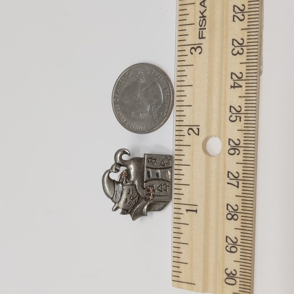 Torino Pewter Cat Pin Sleeping Christmas Cat Rare - Picture 5 of 7